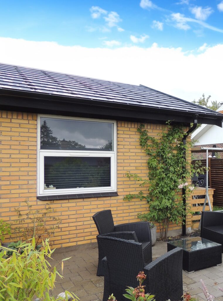Solartag i Frederikssund lagt af husets ejer